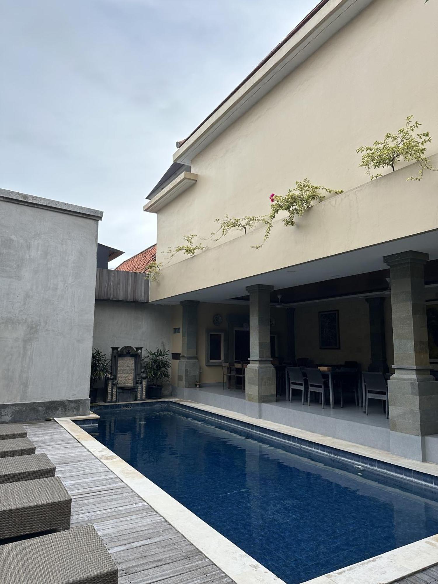 Villa Bunga Hotel Seminyak Exterior foto
