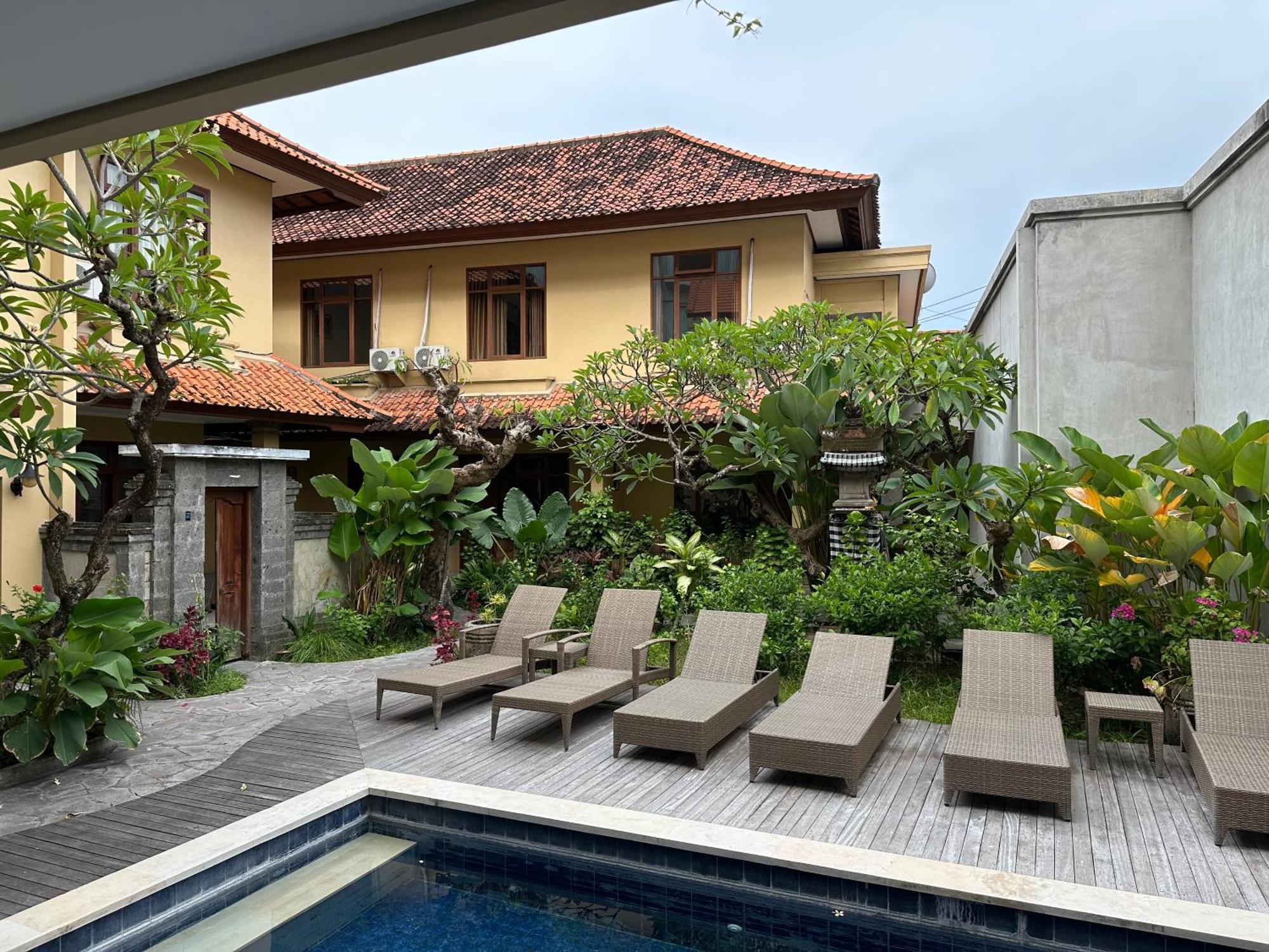 Villa Bunga Hotel Seminyak Exterior foto